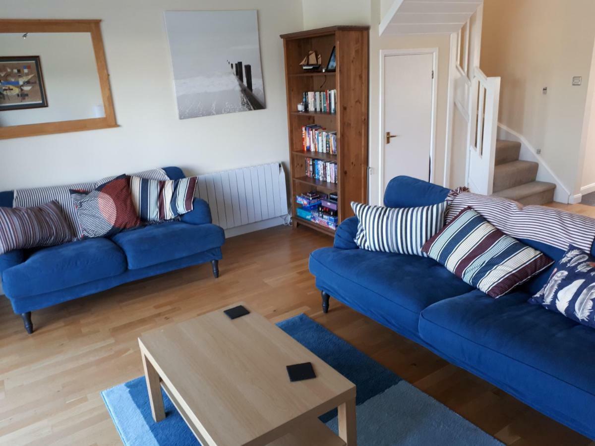 Nyhavn Lakeside Cottage Cirencester Bagian luar foto